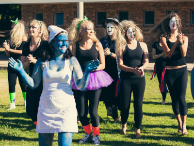 Val du Charron Street Theatre