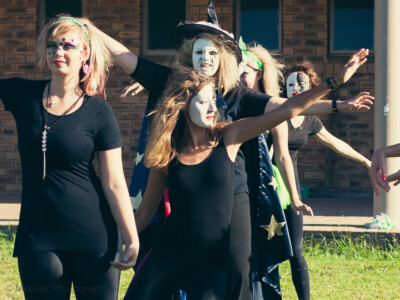 Val du Charron Street Theatre