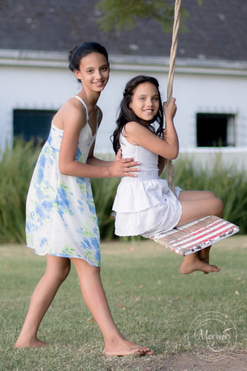 Picture perfect poppets at Nederburg